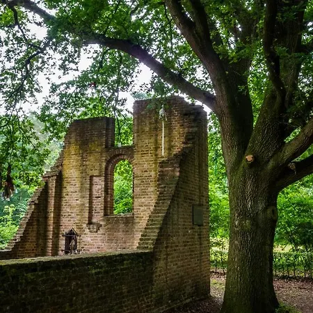 Bij De 3 Linden Bed & Breakfast 3*