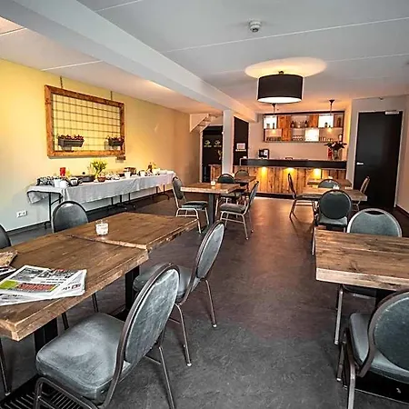 Alojamento de Acomodação e Pequeno-almoço Bij De 3 Linden