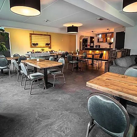 Bij De 3 Linden Alojamento de Acomodação e Pequeno-almoço Wijchen