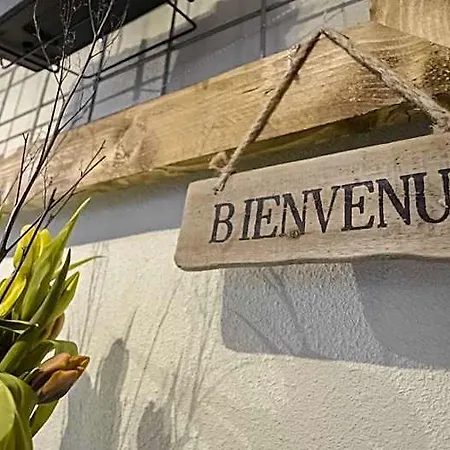 Bij De 3 Linden Alojamento de Acomodação e Pequeno-almoço 3*