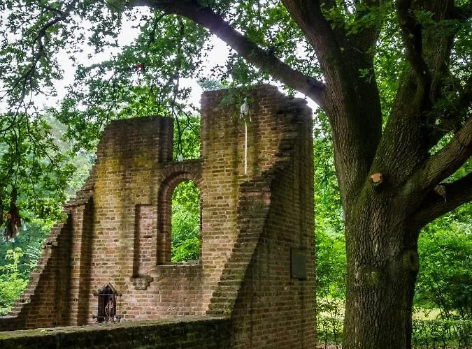 Bij De 3 Linden ベッド・アンド・ブレックファスト 3*