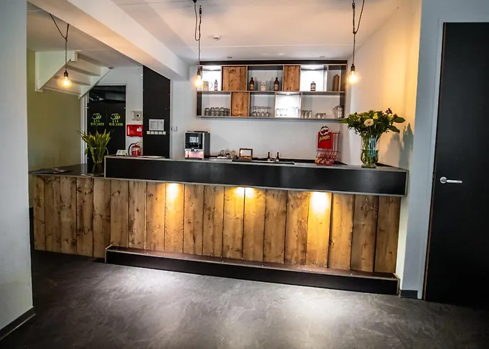 B&B Bij De 3 Linden 비첸