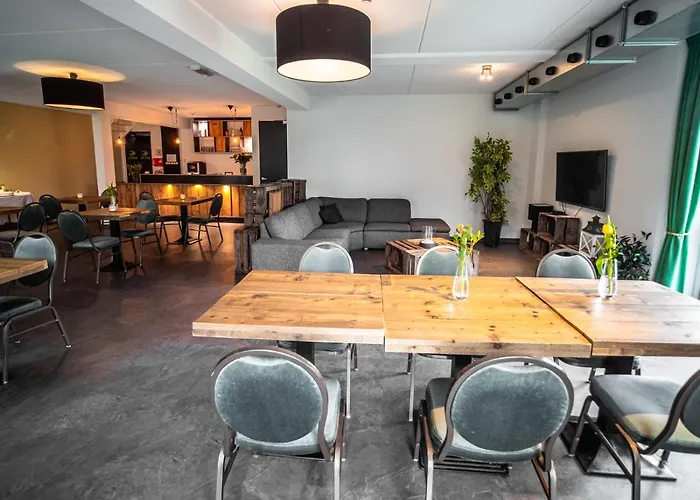 Bij De 3 Linden B&B 비첸